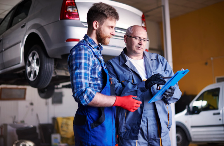 Ford-Service-Training_-A-Comprehensive-Guide